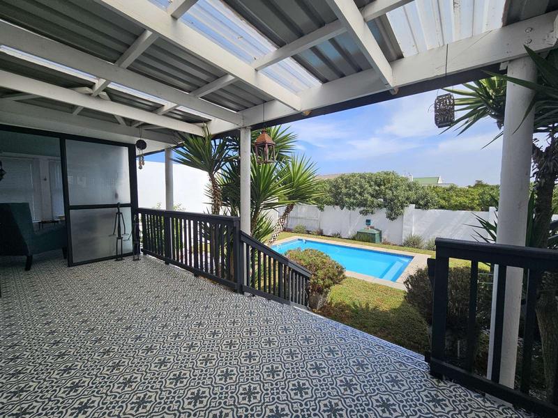 4 Bedroom Property for Sale in Duyker Eiland Western Cape